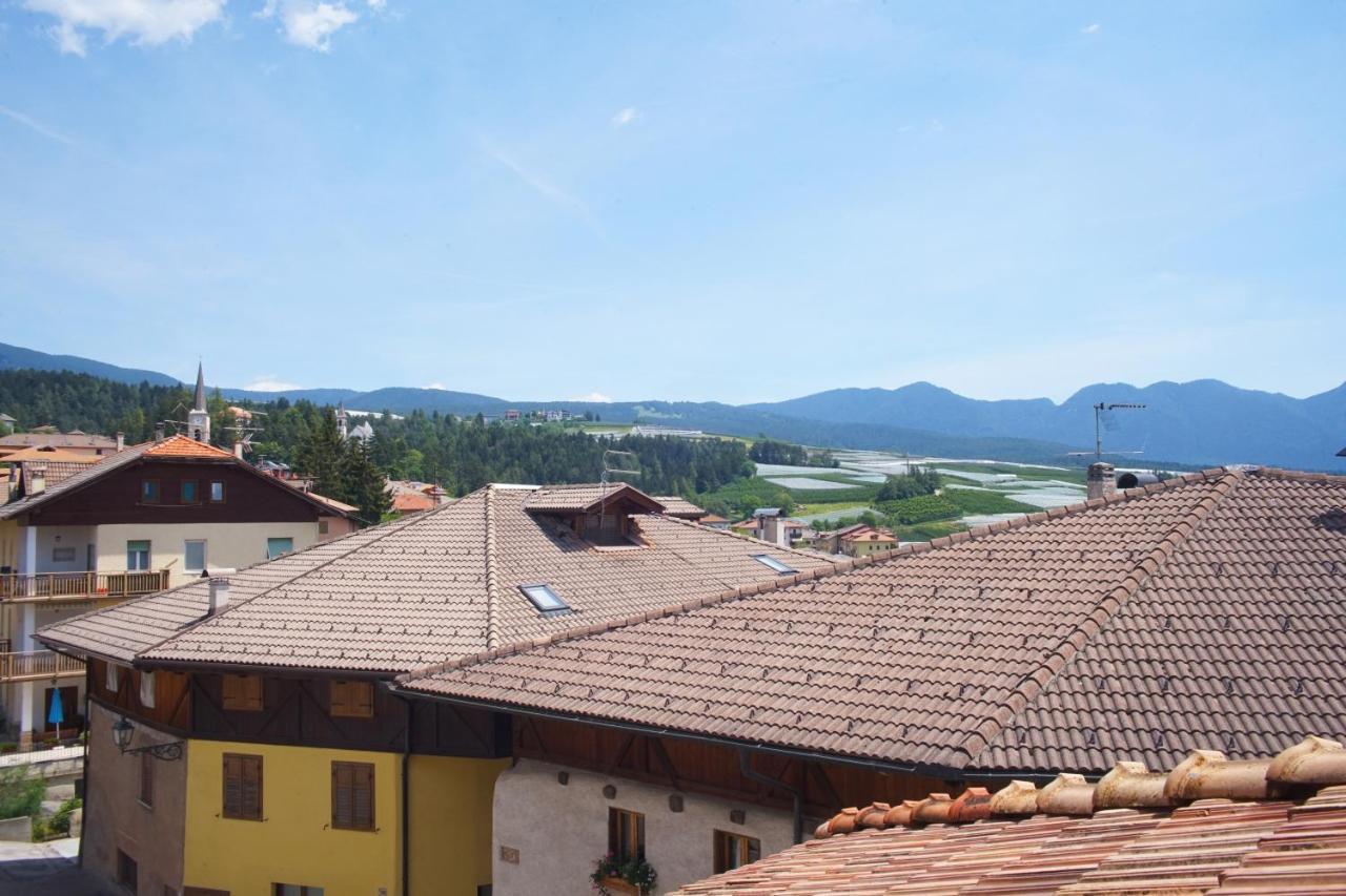 La Casa Altrui- Camere E Zona Relax Con Giardino Коредо Екстериор снимка