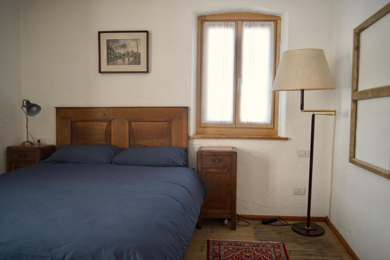 La Casa Altrui- Camere E Zona Relax Con Giardino Коредо Екстериор снимка