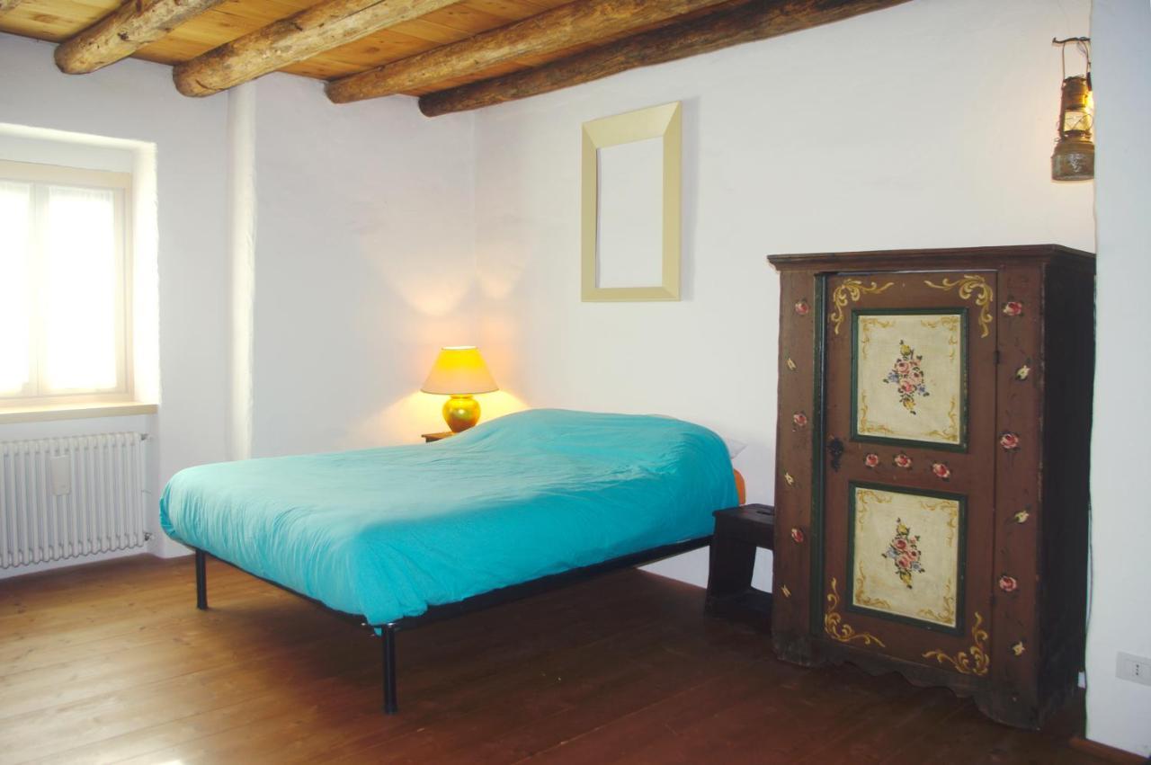La Casa Altrui- Camere E Zona Relax Con Giardino Коредо Екстериор снимка
